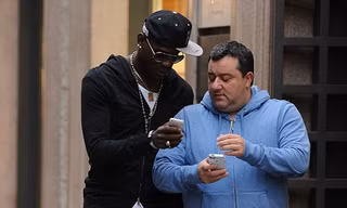 Siêu cò Raiola và Balotelli.