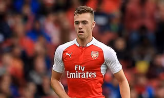 Arsenal bị phạt 60.000 bảng vì vụ chuyển nhượng Chambers.