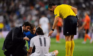 Bale dính chấn thương khá nặng.