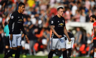 Jones và Chris Smalling sẽ đá cặp trung vệ ở chung kết FA Cup.
