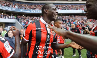 Liverpool từng rất biệt đãi Balotelli.
