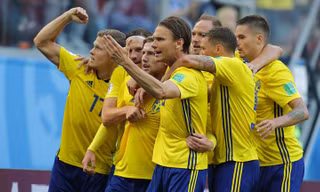 Thụy Điển lần đầu vào tứ kết World Cup sau 24 năm