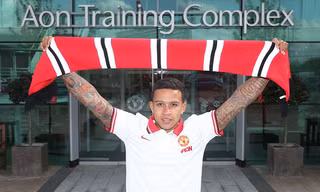 Darmian đã ở rất gần M.U.