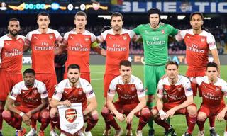 Arsenal mất nhiều trụ cột khi chuẩn bị đấu Valencia.