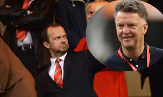 Ed Woodward vẫn rất tin tưởng Van Gaal.