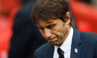 HLV Antonio Conte thất vọng khi Inter Milan chỉ kiếm được kết quả hòa trước Sla.via Prague