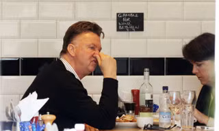 Van Gaal tính trả nhà, sẵn sàng rời M.U.