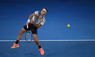 Federer lần thứ 13 vào tứ kết Australia Open.