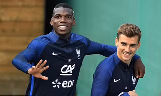 Pogba và Griezmann chơi rất thân với nhau.