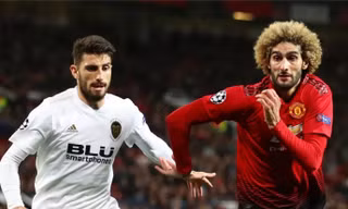 M.U nhận án phạt từ UEFA vì đến trễ trong trận đấu với Valencia.