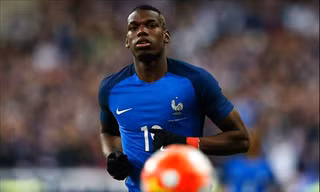 Pogba chưa thể gia nhập M.U vì khúc mắc tiền "hoa hồng".