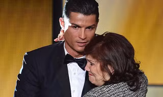 Cristiano Ronaldo đã bóng gió chuyện rời Real Madrid trong hè 2018.