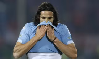 M.U rất muốn chiêu mộ Cavani.