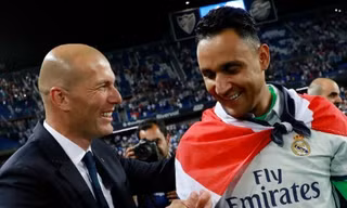 HLV Zinedine Zidane khiến Keylor Navas không vui.