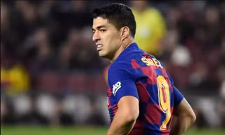 Tiền đạo Luis Suarez của Barcelona.