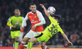 Lucas Perez dính chấn thương nặng.