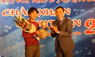 HLV Miura tri ân Việt Nam.