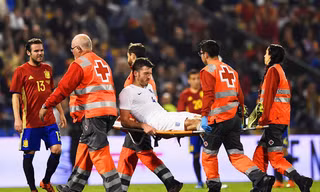 Michael Carrick dính chấn thương khá nặng.