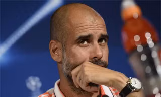 Bayern Munich muốn Guardiola nhanh chóng quyết định tương lai.