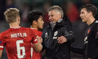 HLV Ole Gunnar Solskjaer hài lòng vì M.U cầm hòa được AZ Alkmaar.