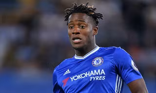 Batshuayi quyết rời bỏ Chelsea.