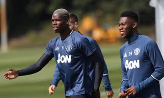 Paul Pogba bất ngờ bị FA cấm thi đấu.