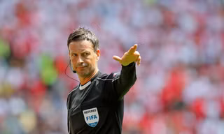 Trọng tài Mark Clattenburg sẽ bắt chính trận derby Manchester cuối tuần này.