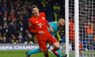 Robert Lewandowski đã có 13 bàn tại Champions League mùa này.