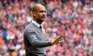 FA chèo kéo Pep Guardiola.