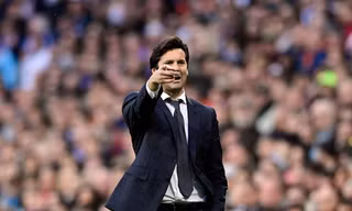 HLV Santiago Solari hẹn "phục thù" Barcelona tại La Liga.