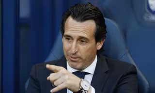 HLV Emery thanh lý 7 cầu thủ tại Arsenal.