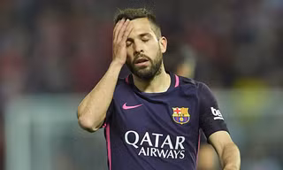 Jordi Alba không hài lòng với cuộc sống ở Barcelona.