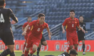 Công Phượng lập cú đúp. Ảnh: Zing