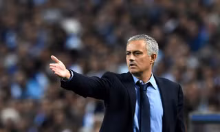 HLV Mourinho muốn có thêm 1 tiền vệ cánh và 1 tiền vệ phòng ngự.