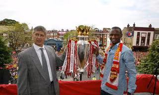 Patrick Vieira trước cơ hội thay thế HLV Arsene Wenger dẫn dắt Arsenal.