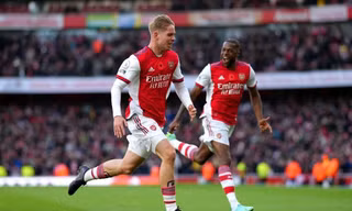 Tiếp đà thăng hoa, Arsenal bắt kịp tốp 4 Ngoại hạng Anh