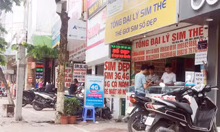 Ôm SIM 11 số chờ đổi sang 10 số: Thị trường SIM số đẹp 'nổi sóng ngầm'