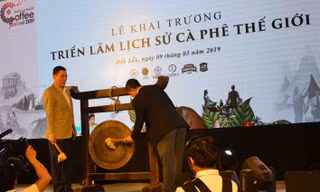 Lãnh đạo tỉnh Đắk Lắk đánh cồng khai trương Triển lãm