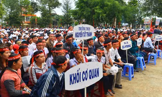Chủ nhật Đỏ trên Tây Nguyên đông vui, sắc màu như ngày hội văn hóa các dân tộc