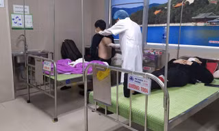 Du học sinh tại Hàn Quốc được cách ly, theo dõi và xét nghiệm Covid_19 - Ảnh: Hoàng Long