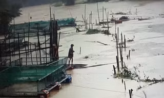 Khu vực ông Tuấn gặp nạn nước lũ đang dâng cao *ảnh: Duy Chiến 