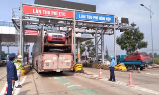 Trạm thu phí BOT Quốc lộ 1 qua Quảng Trị được tạm dừng thu phí. Ảnh: DT.