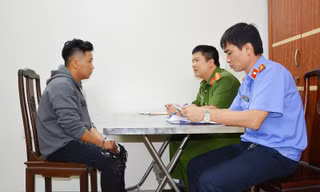Đối tượng Hoàng tại Cơ quan Công an