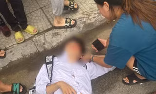 Em K bị đánh đã ngã gục trên đường