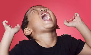 Kỹ năng ngôn ngữ sớm giúp trẻ kiểm soát cơn tức giận