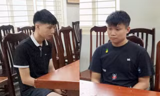 Hai nam sinh viên rủ nhau mang kiếm đi cướp 