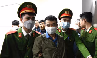 Kinh ngạc với khối tài sản bị phong tỏa của Tổng giám đốc Công ty Việt Á Phan Quốc Việt