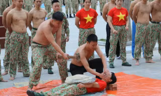 Một màn trình diễn trong buổi huấn luyện của Đội Công binh số 1