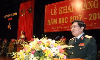 Đại tướng Ngô Xuân Lịch phát biểu chỉ đạo tại lễ khai giảng năm học mới của Học viện Lục quân, sáng 15/9