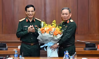 Đại tướng Phan Văn Giang dự, chỉ đạo Hội nghị bàn giao nhiệm vụ Tổng cục trưởng Tổng cục 2
